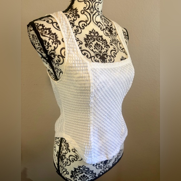 MAEVE White Textured Sleeveless Square-Neck Tank Top - Picture 4 of 7